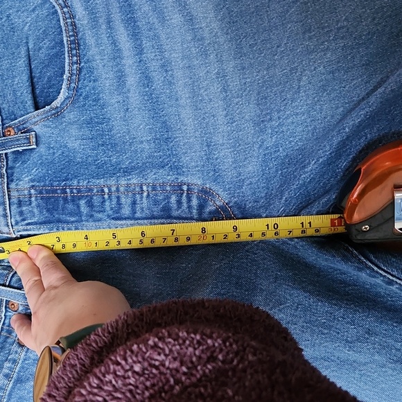 Levi's Jeans - Picture 9 of 10